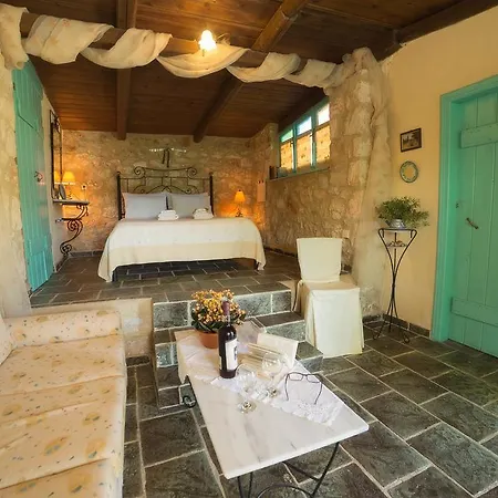 Villa Revera Traditional Stone Villas, Apartments&studios Keri