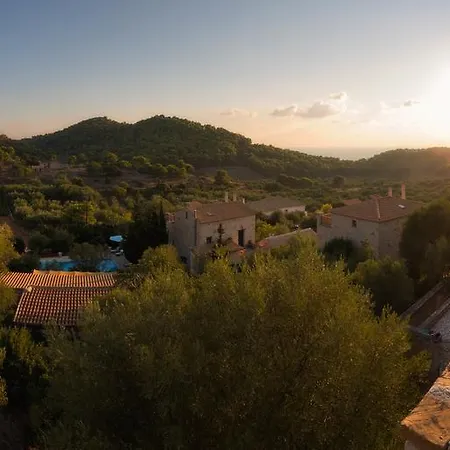Revera Traditional Stone Villas, Apartments&studios *