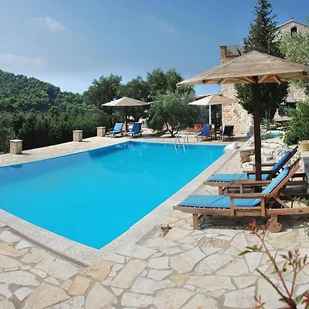 Villa Revera Traditional Stone Villas, Apartments&studios Keri