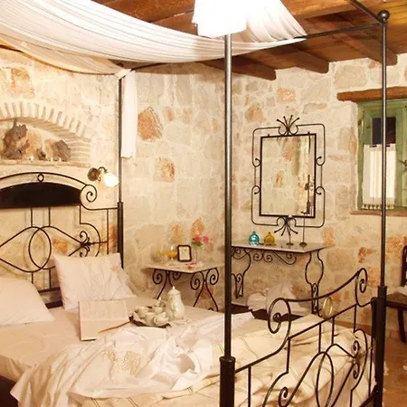 Revera Traditional Stone Villas, Apartments&studios * Keri