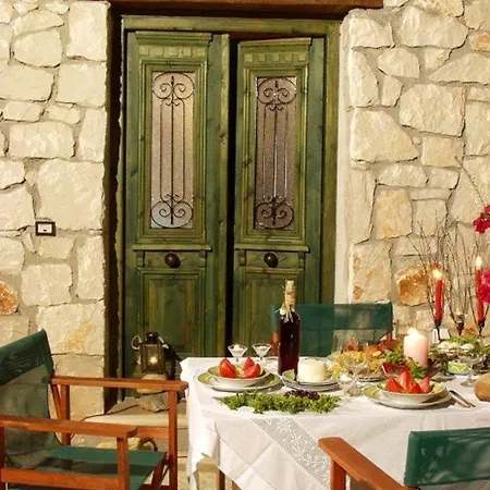 Revera Traditional Stone Villas, Apartments&studios *