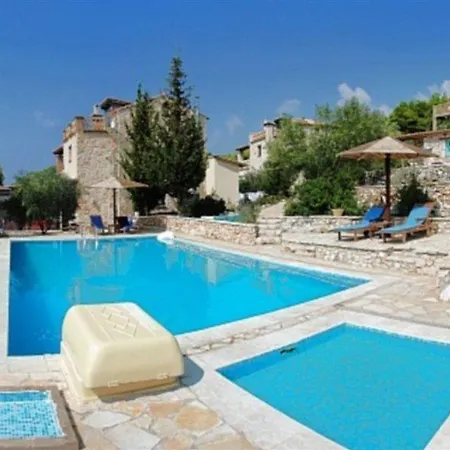 Revera Traditional Stone Villas, Apartments&studios Villa Keri